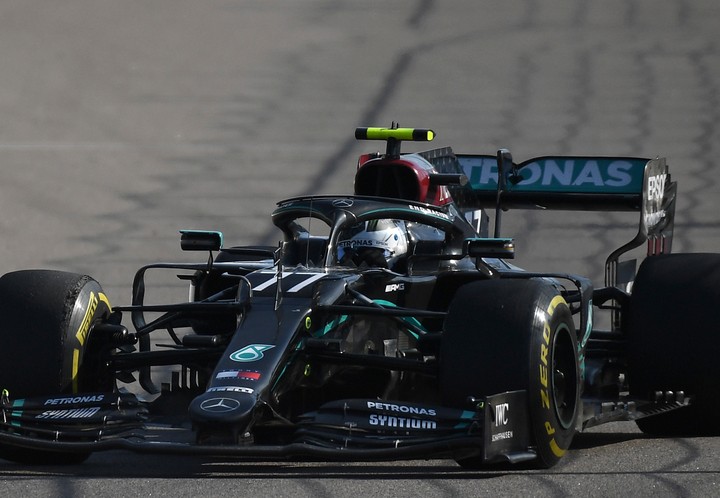 VC Ruska: Bottas víťazom pretekov. Hamilton doplatil na penalizácie